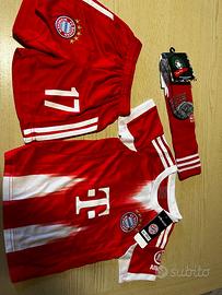 Completo calcio bambino 16 mesi Bayern monaco