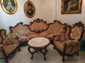 Divano stile Luigi XVI