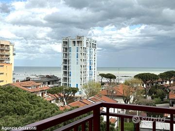 Bilocale 2+2 posti e terrazzo vistamare