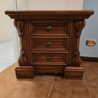 Comodini antiquariato 