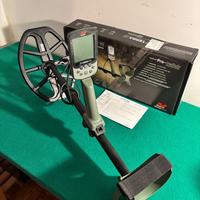 Minelab X-Terra Pro Metal Detector + Accessori