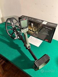 Minelab X-Terra Pro Metal Detector + Accessori