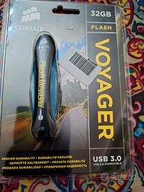 Corsair Voyager 32 GB USB 3.0