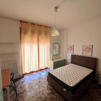 Singola in piazza Mazzini