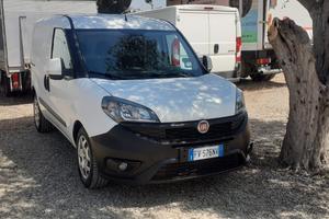 Fiat doblò 2019 - 1.6 mjt Lb automobili