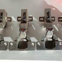 4x cerniere per pensili mobili cucina bagno usate 