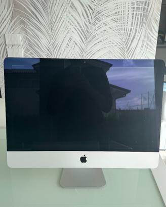 iMac 21,5