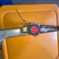 sbavatrice a nastro pneumatica