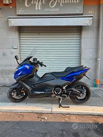 Yamaha Tmax 560