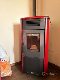 Stufa a Pellet La Nordica Extraflame VIVIANA EVO