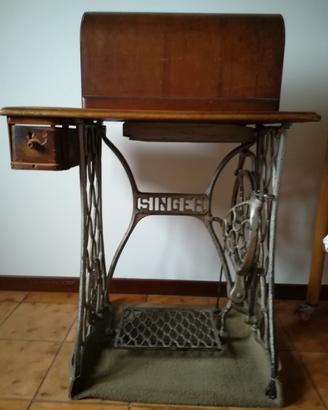 macchina da cucire Singer vintage anni 20'