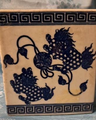 Antico vaso poggiatesta cinese in porcellana