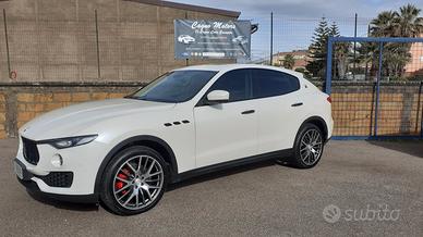 Maserati Levante V6 Diesel 275 CV AWD