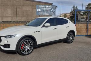 Maserati Levante V6 Diesel 275 CV AWD