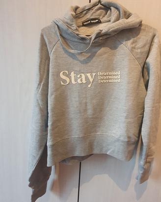 felpa grigia con cappuccio