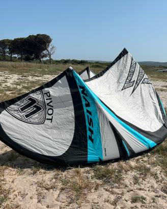 Naish Pivot 2023 11m