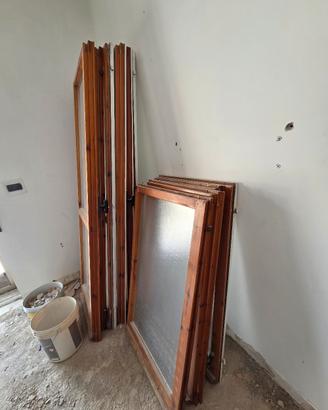 Finestre di legno