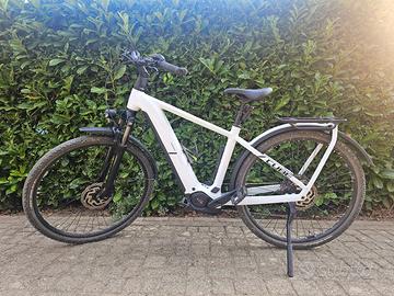 Ebike Cube Kathmandu Hybrid One 800 tour/trekking