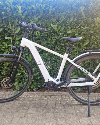 Cube Kathmandu Hybrid One 800 (ebike)