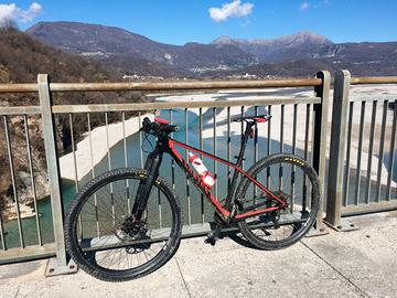 CANYON Exceed CF SLX 9.9