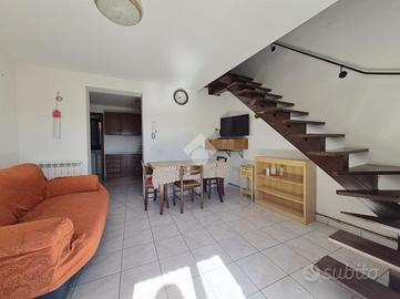 CASA SEMINDIPENDENTE A GUALDO TADINO