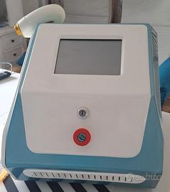 LASER AL DIODO 808 usato