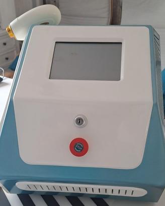 LASER AL DIODO 808 usato