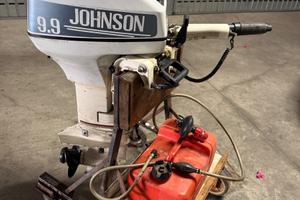Motore Fuoribordo Johnson 9.9cv 2T gambo corto