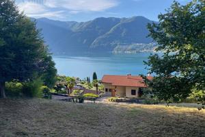 Terreno di 1050 m² a Valsolda