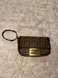 BORSELLO FENDI