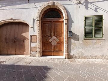 CASA SEMINDIPENDENTE A ATRI