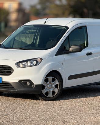 FORD TRANSIT COURIER 2021 CON ALLESTIMENTO INTERNO