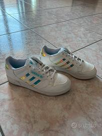 Adidas continental 80