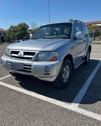 Pajero V60 2.5 DID 2004