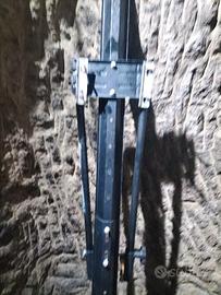 Porta biciclette per auto