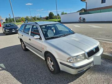 Skoda Octavia 1.9 4x4 90cv