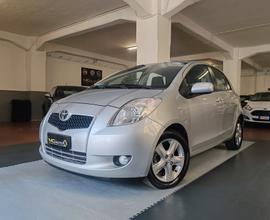 Toyota Yaris 1.3 5 porte