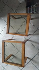 tavolini in vetro e mobiletto 