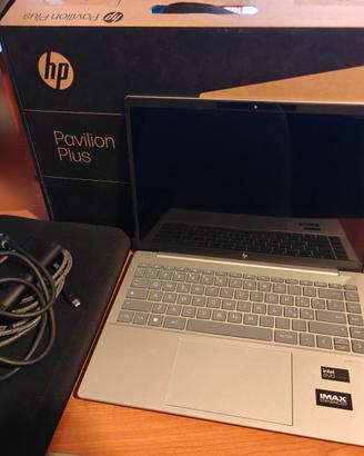 Notebook HP Pavilion Plus 14 OLED