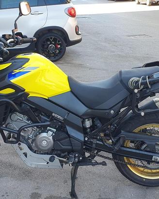 V-Strom 650 XT già accessoriata per il turismo