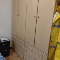 Letto e armadio cameretta