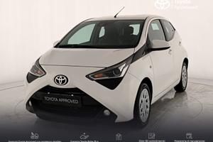 Toyota Aygo 5p 1.0 x-play 72cv