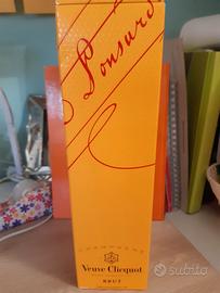 Champagne VEUVE CLICQUOT brut Francia scatola