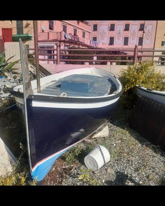 gozzo in vetroresina