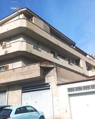 Pentalocale a San Gregorio da Sassola