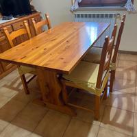 Tavolo + 6 sedie +credenza+ divano letto