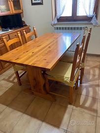 Tavolo + 6 sedie +credenza+ divano letto