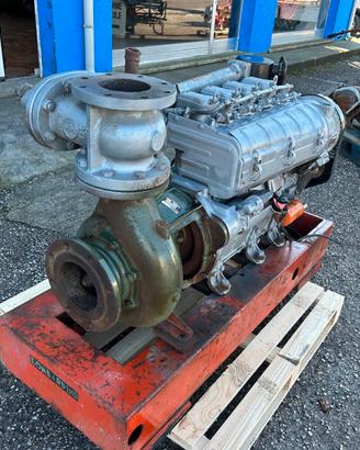 gruppo con motore marca Lombardini 4 cilindri 5LD8