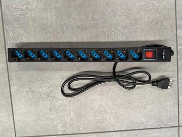 Multipresa per armadio rack