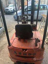 Carrello elevatore elettrico Linde